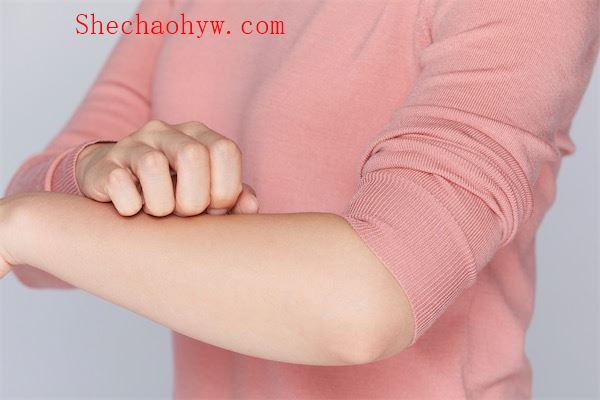 手臂皮肤有一处粗糙起屑怎么办?手臂干燥起皮是什么原因
